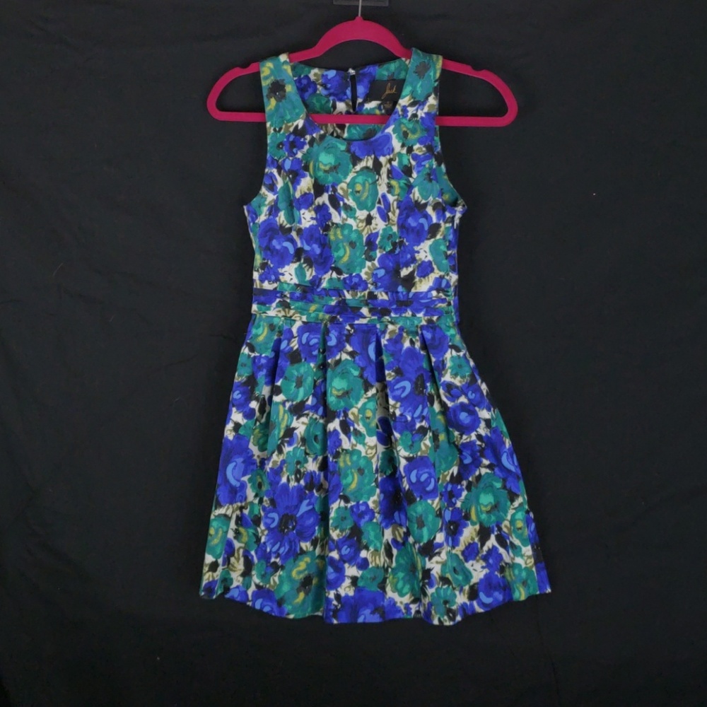 A line dress
